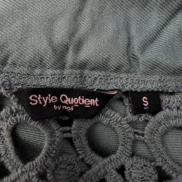 Teal Crochet Eyelet Lace Bell Flare Sleeve A Line Blouse Size Small - Picture 10 of 10